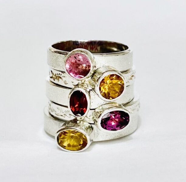 Multi colored stones stacking rings